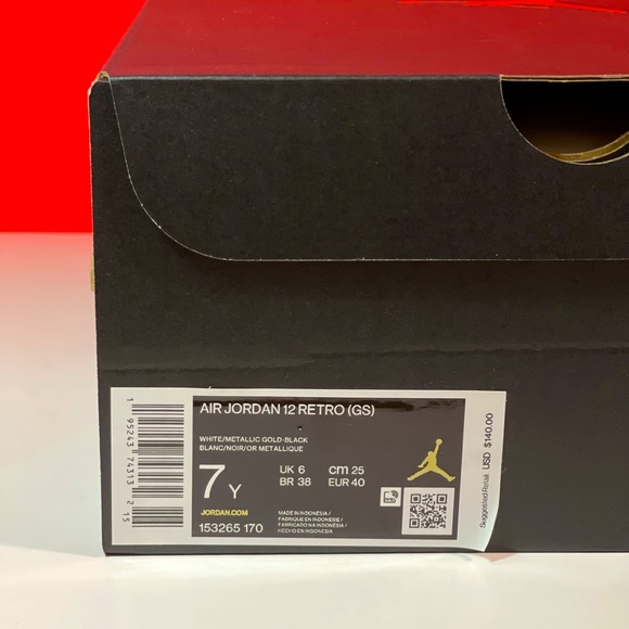 Air Jordan 12 Retro "Royalty Taxi" Size: (7y) - Picture 11 of 14